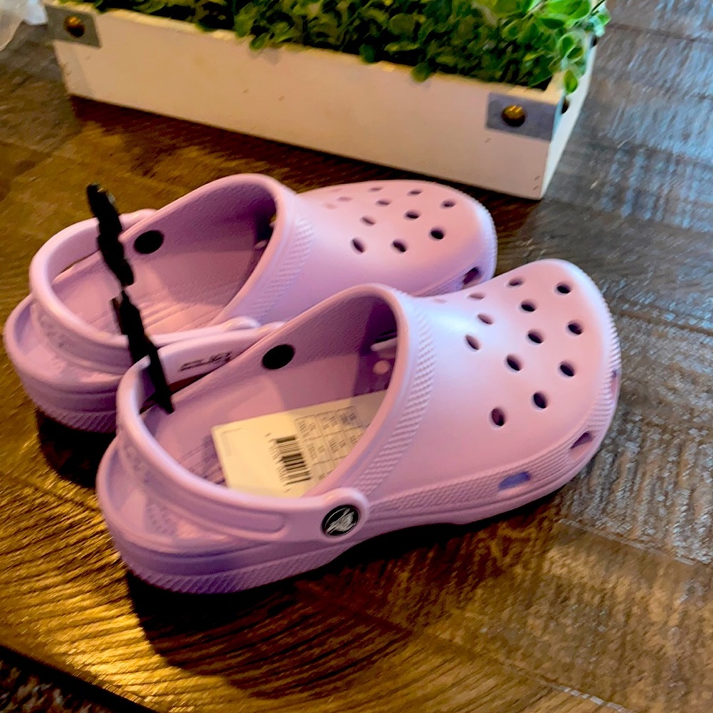 Crocs -Lavender New with tags- size 7 Women’s/5 Men’s